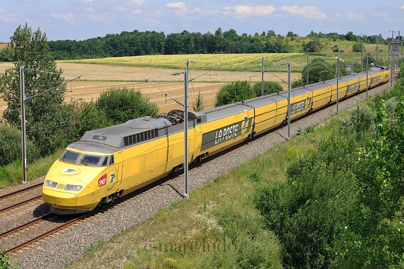 TGV la Poste(1).JPG